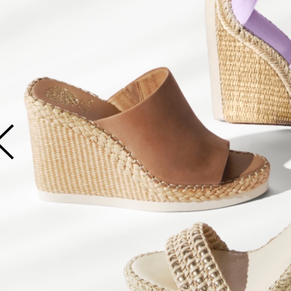 VINCE CAMUTO BRISSIA WEDGE MULE- TAN